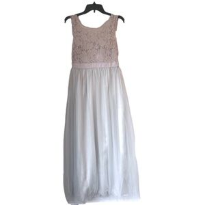 iEFiEL Gray Formal Dress Lace, Sheer, and Tool